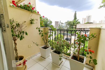 Sacada de apartamento para alugar com 2 quartos, 69m² em Santo Amaro, São Paulo