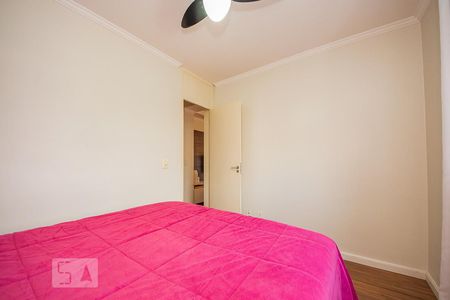 Dormitório de apartamento para alugar com 2 quartos, 53m² em Humaitá, Porto Alegre