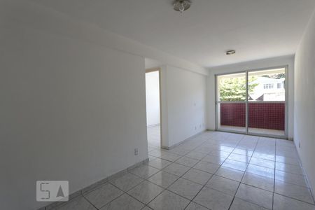 Sala de apartamento para alugar com 2 quartos, 60m² em Pechincha, Rio de Janeiro