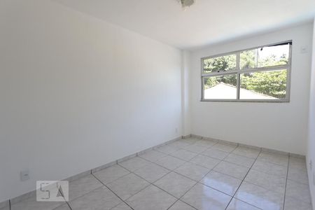 Quarto 2 de apartamento para alugar com 2 quartos, 60m² em Pechincha, Rio de Janeiro