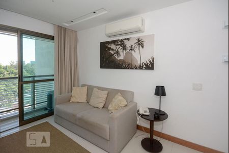 Sala de apartamento para alugar com 1 quarto, 35m² em Taquara, Rio de Janeiro