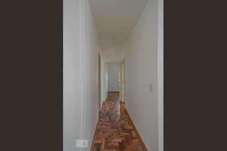 Corredor de apartamento à venda com 2 quartos, 51m² em Cavalhada, Porto Alegre