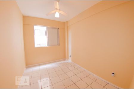 Quarto 2 de apartamento para alugar com 2 quartos, 69m² em Barreiros, São José