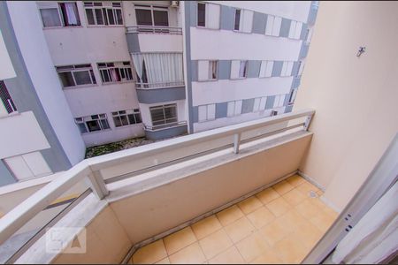 Sacada de apartamento para alugar com 2 quartos, 69m² em Barreiros, São José