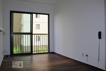 Sala de apartamento para alugar com 2 quartos, 80m² em Alphaville Industrial, Barueri