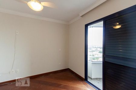 Suite de apartamento à venda com 3 quartos, 250m² em Chácara Primavera, Campinas