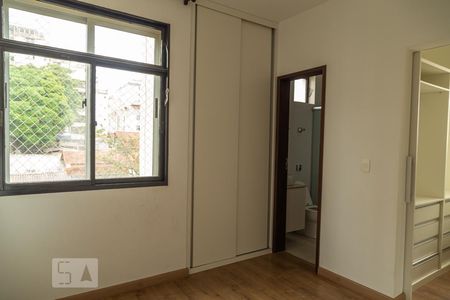 Suíte de apartamento para alugar com 2 quartos, 75m² em Serra, Belo Horizonte