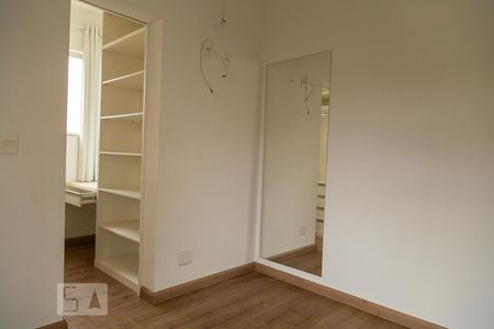 Suíte de apartamento para alugar com 2 quartos, 75m² em Serra, Belo Horizonte