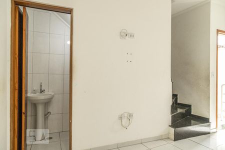 Sala de casa para alugar com 2 quartos, 120m² em Vila Euthalia, São Paulo