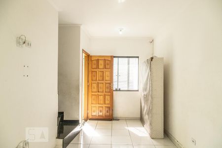 Sala de casa para alugar com 2 quartos, 120m² em Vila Euthalia, São Paulo