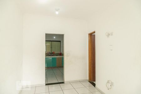 Sala de casa para alugar com 2 quartos, 120m² em Vila Euthalia, São Paulo