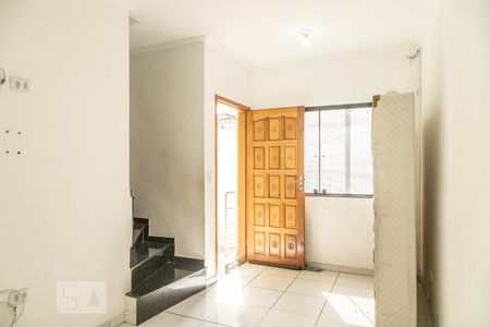 Sala de casa para alugar com 2 quartos, 120m² em Vila Euthalia, São Paulo