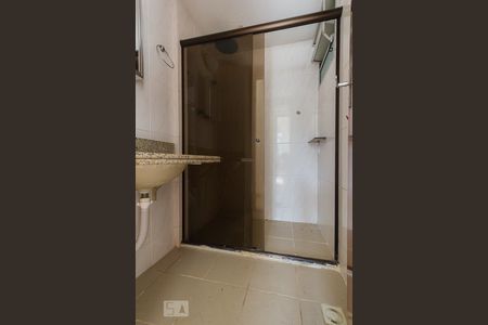 Banheiro Social de apartamento à venda com 3 quartos, 70m² em Pechincha, Rio de Janeiro