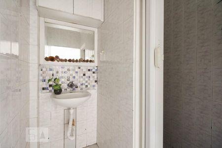 Banheiro de apartamento para alugar com 2 quartos, 85m² em Vila Carrão, São Paulo