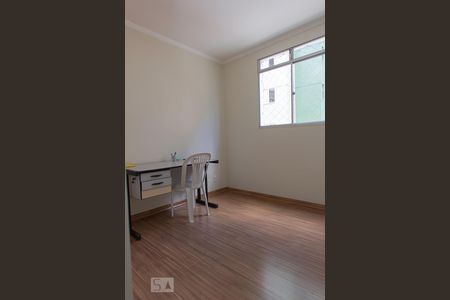 Quarto 2 de apartamento para alugar com 3 quartos, 114m² em Buritis, Belo Horizonte