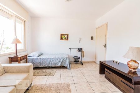 Sala/Quarto de kitnet/studio à venda com 1 quarto, 32m² em Praia de Belas, Porto Alegre
