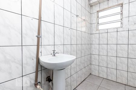 Banheiro de casa à venda com 1 quarto, 48m² em Jardim Casa Pintada, São Paulo