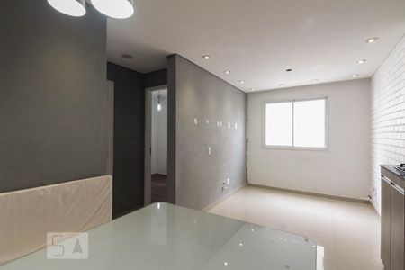 Sala de apartamento para alugar com 2 quartos, 45m² em Quinta da Paineira, São Paulo