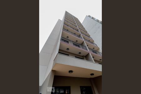 Studio à venda com 30m², 1 quarto e sem vaga Studio à venda com 30m², 1 quarto e sem vagaFachada