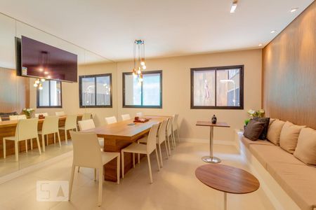 Studio à venda com 30m², 1 quarto e sem vaga Studio à venda com 30m², 1 quarto e sem vagaSalão de Reunião