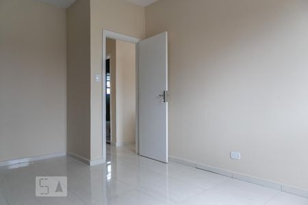 Quarto de apartamento para alugar com 2 quartos, 70m² em Embaré, Santos