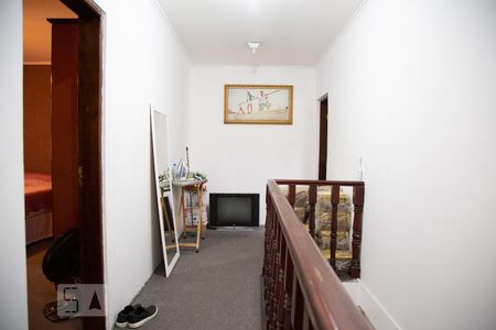 Casa para alugar com 224m², 4 quartos e 3 vagas Casa para alugar com 224m², 4 quartos e 3 vagasCorredor