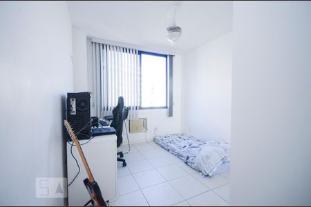 Suite de apartamento à venda com 3 quartos, 98m² em Santa Rosa, Niterói
