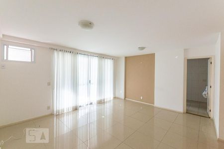 Sala de apartamento à venda com 2 quartos, 133m² em Icaraí, Niterói