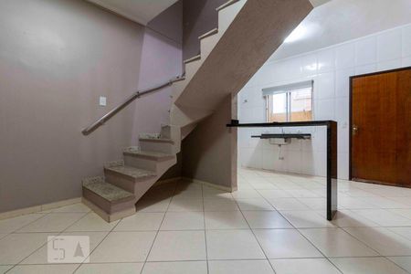 Sala de casa de condomínio à venda com 2 quartos, 46m² em Parada Xv de Novembro, São Paulo