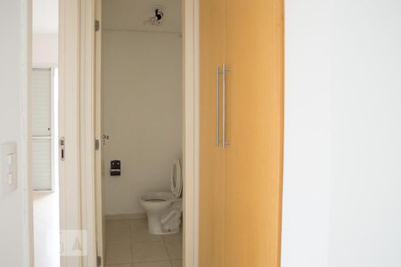 Banheiro de apartamento para alugar com 1 quarto, 37m² em Mirandópolis, São Paulo