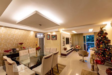 Sala de apartamento à venda com 4 quartos, 150m² em Charitas, Niterói