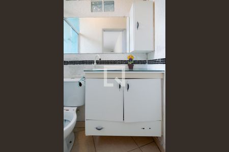 Banheiro Quarto Suíte de casa para alugar com 1 quarto, 70m² em Jardim Alzira, São Paulo