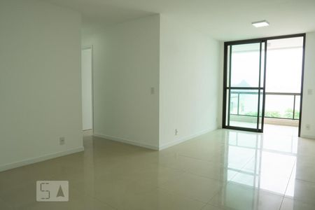 Sala  de apartamento à venda com 2 quartos, 90m² em Charitas, Niterói