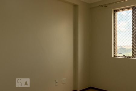 Quarto de apartamento para alugar com 3 quartos, 67m² em Taguatinga Sul (taguatinga), Brasília