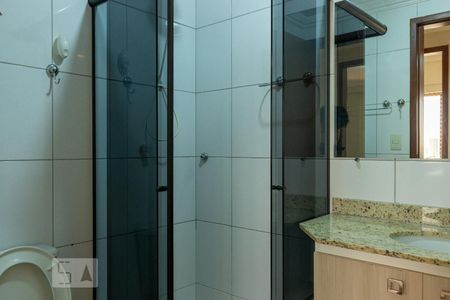 Banheiro da Suíte de apartamento para alugar com 3 quartos, 67m² em Taguatinga Sul (taguatinga), Brasília