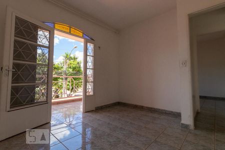 Quarto 2 de casa para alugar com 2 quartos, 70m² em Samambaia Sul (samambaia), Brasília