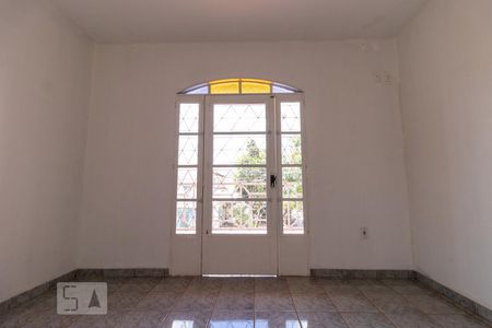 Quarto 1 de casa para alugar com 2 quartos, 70m² em Samambaia Sul (samambaia), Brasília