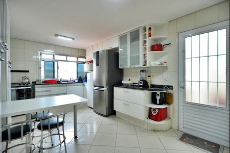 Cozinha de casa à venda com 3 quartos, 220m² em Vila Anglo Brasileira, São Paulo