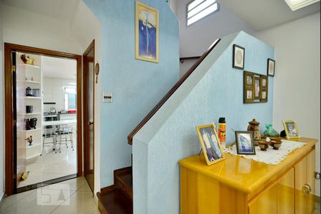Escada de casa à venda com 3 quartos, 220m² em Vila Anglo Brasileira, São Paulo