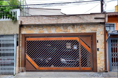 Fachada de casa à venda com 3 quartos, 220m² em Vila Anglo Brasileira, São Paulo