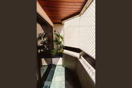 Varanda 01 de apartamento à venda com 3 quartos, 304m² em Alto da Lapa, São Paulo