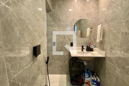 Banheiro de apartamento para alugar com 1 quarto, 27m² em Flamengo, Rio de Janeiro