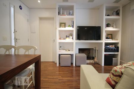 Sala de apartamento para alugar com 2 quartos, 75m² em Vila Andrade, São Paulo