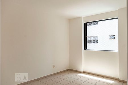 Quarto 2 de apartamento à venda com 2 quartos, 76m² em Itaim Bibi, São Paulo