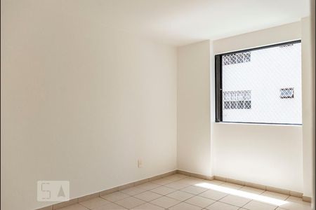 Quarto 2 de apartamento para alugar com 2 quartos, 76m² em Itaim Bibi, São Paulo
