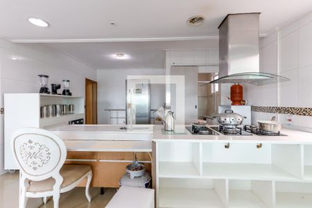 Casa para alugar com 480m², 4 quartos e sem vaga Casa para alugar com 480m², 4 quartos e sem vagaCozinha