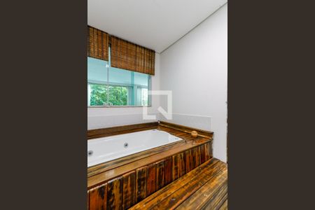 Casa para alugar com 480m², 4 quartos e sem vaga Casa para alugar com 480m², 4 quartos e sem vagaBanheiro da Suíte 2