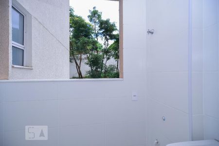 área de serviço de apartamento para alugar com 3 quartos, 75m² em Planalto, Belo Horizonte