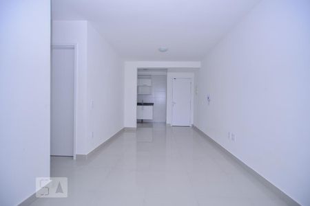 Sala de apartamento para alugar com 3 quartos, 75m² em Planalto, Belo Horizonte