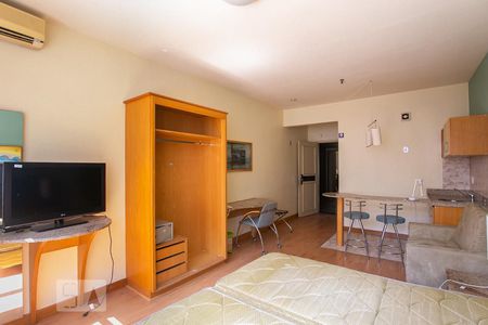 Sala/Quarto/Cozinha de kitnet/studio à venda com 1 quarto, 28m² em Centro Histórico, Porto Alegre